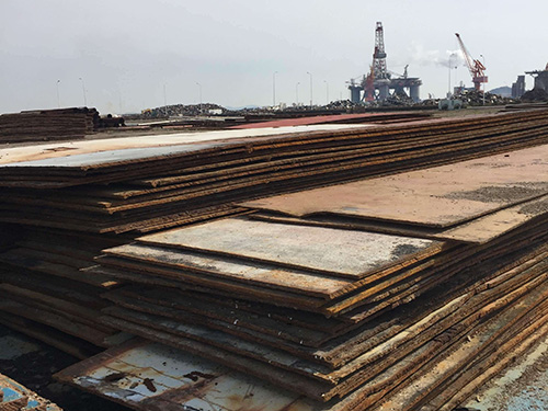 鋼板鋪路也是常見(jiàn)的一種鋪路方式，利用鋼板鋪路具有哪些意義？！